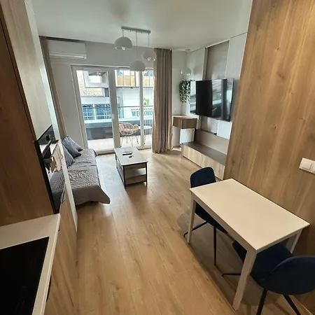 Velvet-spodek, Stadion Slaski, Miejsce Postojowe *