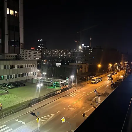 Velvet-spodek, Stadion Slaski, Miejsce Postojowe Apartment