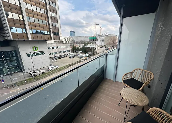 Velvet-spodek, Stadion śląski, Miejsce Postojowe Katowice