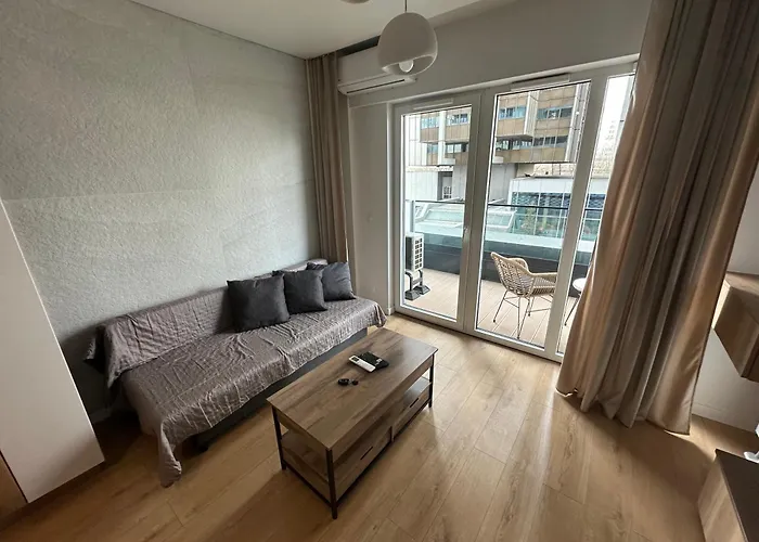 Velvet-spodek, Stadion śląski, Miejsce Postojowe